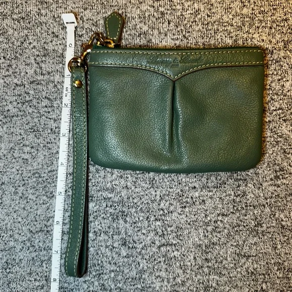 90s Vintage Dooney & Bourke Sage Green Leather Wristlet - Rare Find! - Picture 9 of 13